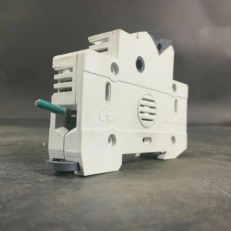 Used ALLEN BRADLEY 1492-FB1C30 SERIES B FUSE HOLDER ($10 OBO)