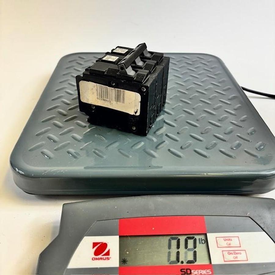 Used SIEMENS HPQ315 CIRCUIT BREAKER