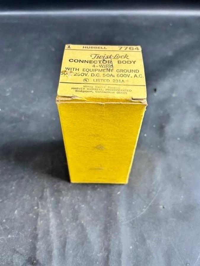 Used HUBBELL 7764 TWIST-LOCK CONNECTOR
