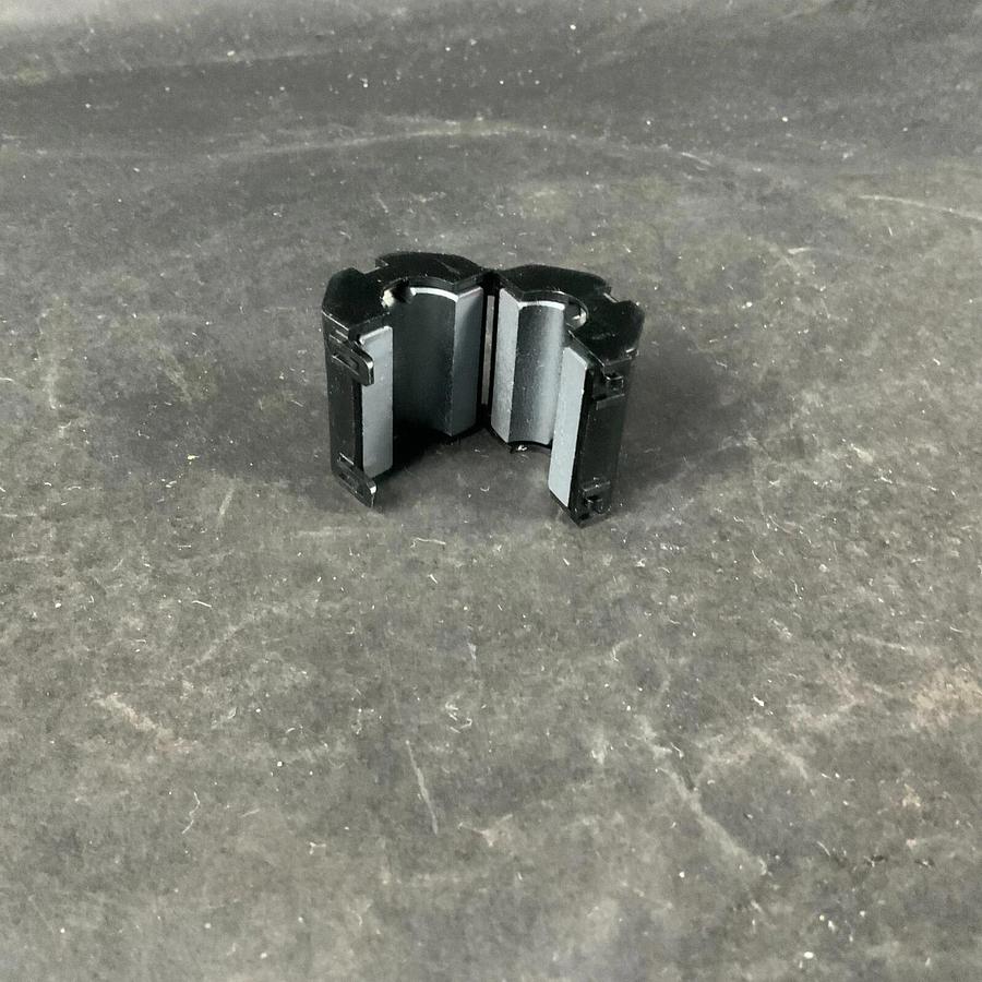 Used TOKIN ESD-SR-25 FERRITE CORE ($5 OBO)