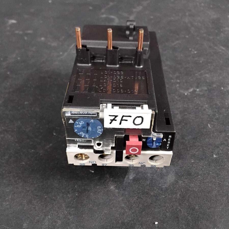 Used TELEMECANIQUE LR2-D1304 OVERLOAD RELAY ($25 OBO)
