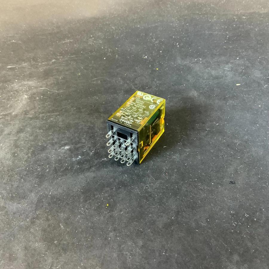 Used IDEC RU4S-CD-D24 RELAY - SET OF 5 ($40 OBO)