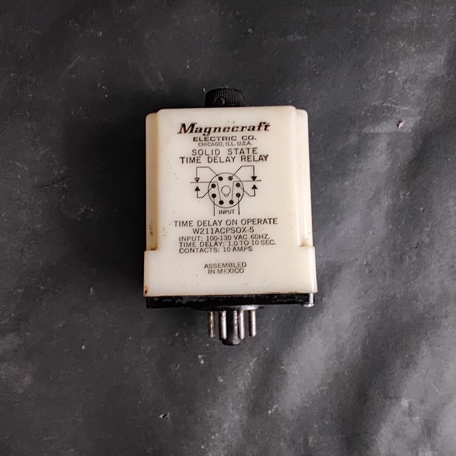 Used MAGNECRAFT W211ACPS0X-5 TIME DELAY ($20 OBO)