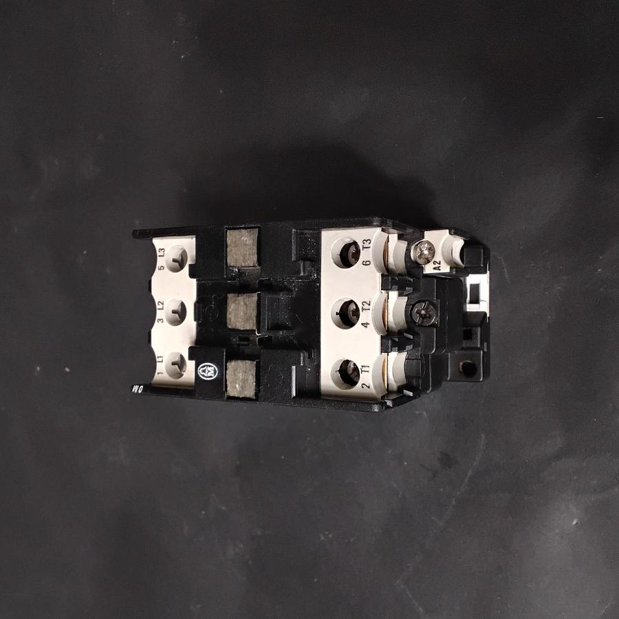 Used MOELLER DIL0AM CONTACTOR ($35 OBO)