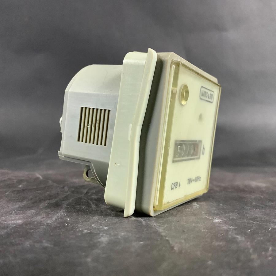Used LANDIS & GYR CFB4 TIMER ($20 OBO)