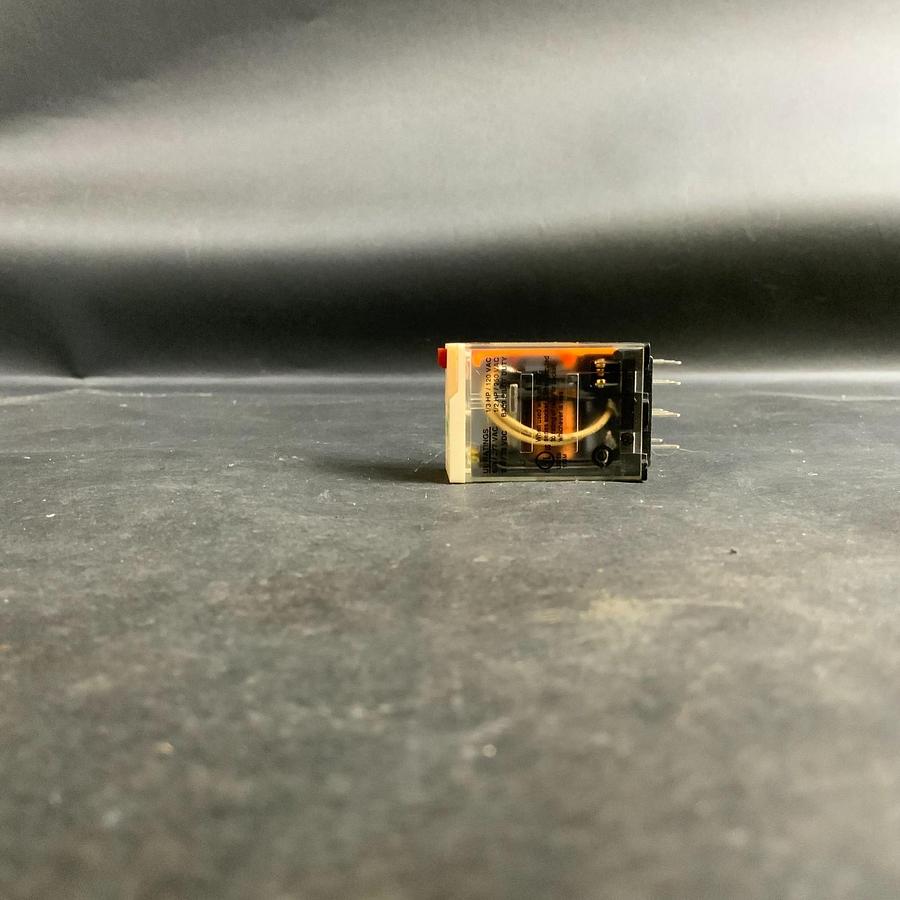 Used SCHNEIDER ELECTRIC 120VAC RELAY 50/60HZ ($20 OBO)