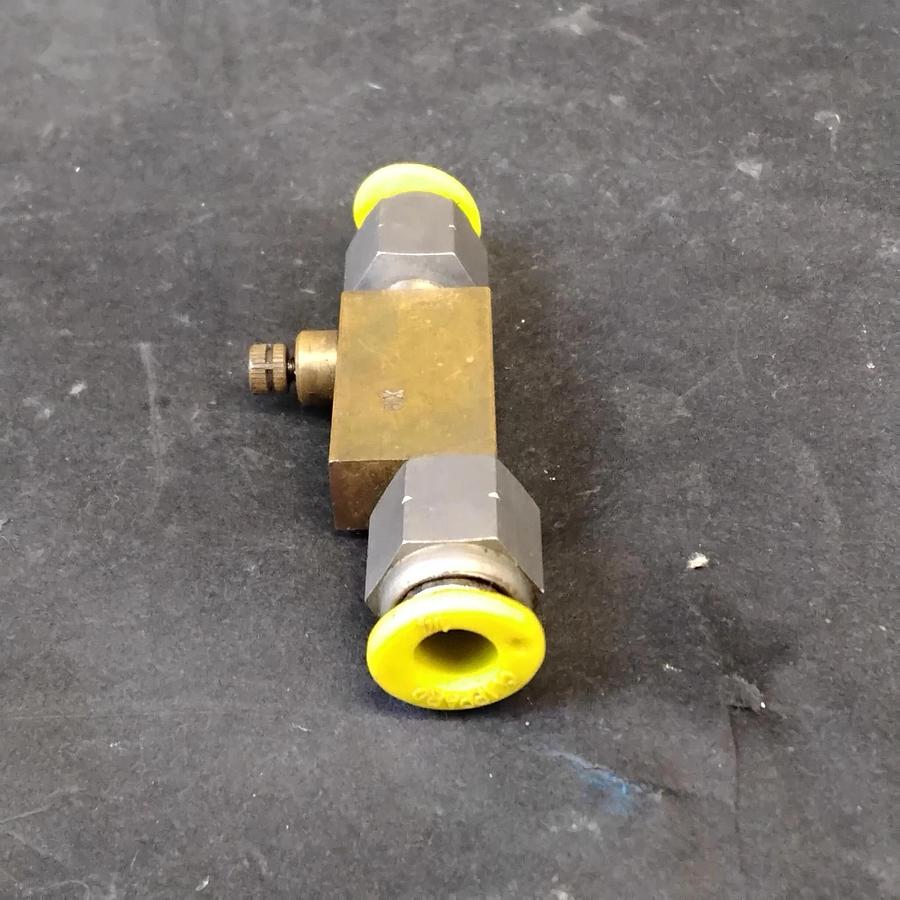 Used CLIPPARD MFC-2 / MFC2 FLOW-CONTROL VALVE ($11 OBO)