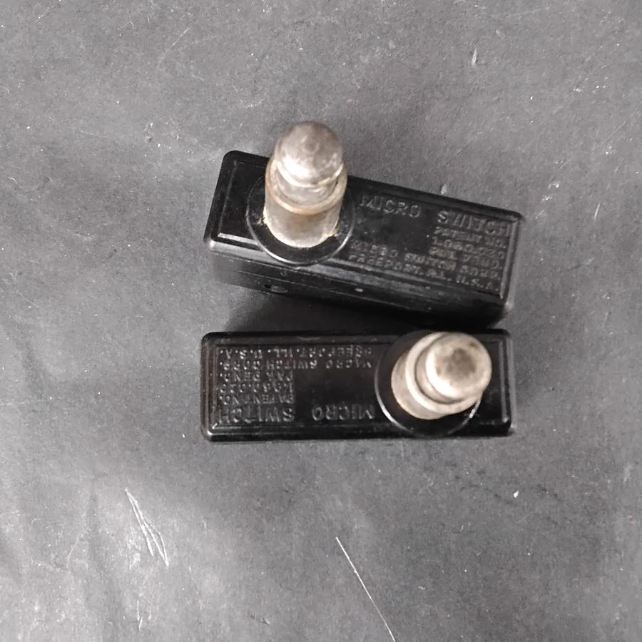 Used HONEYWELL WZ-RQX752 MICROSWITCH - GROUP OF 2 ($14 OBO)