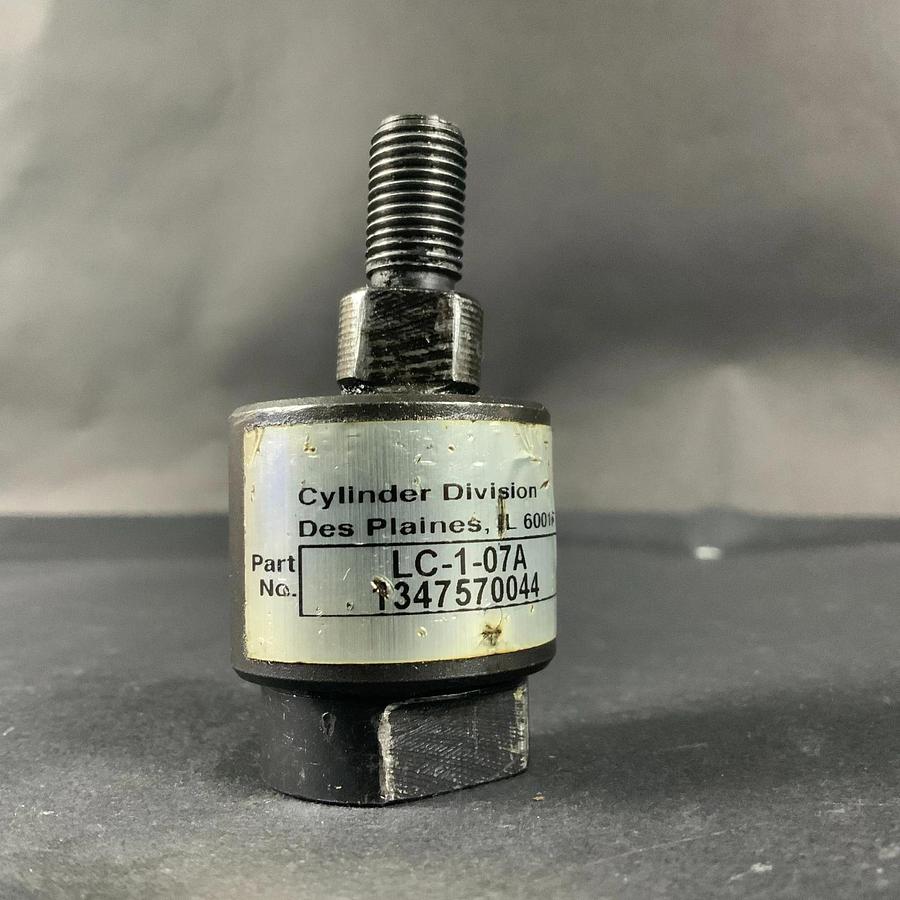 Used CYLINDER DIVISION 1347570044 LINEAR ALIGNMENT COUPLER ($45 OBO)