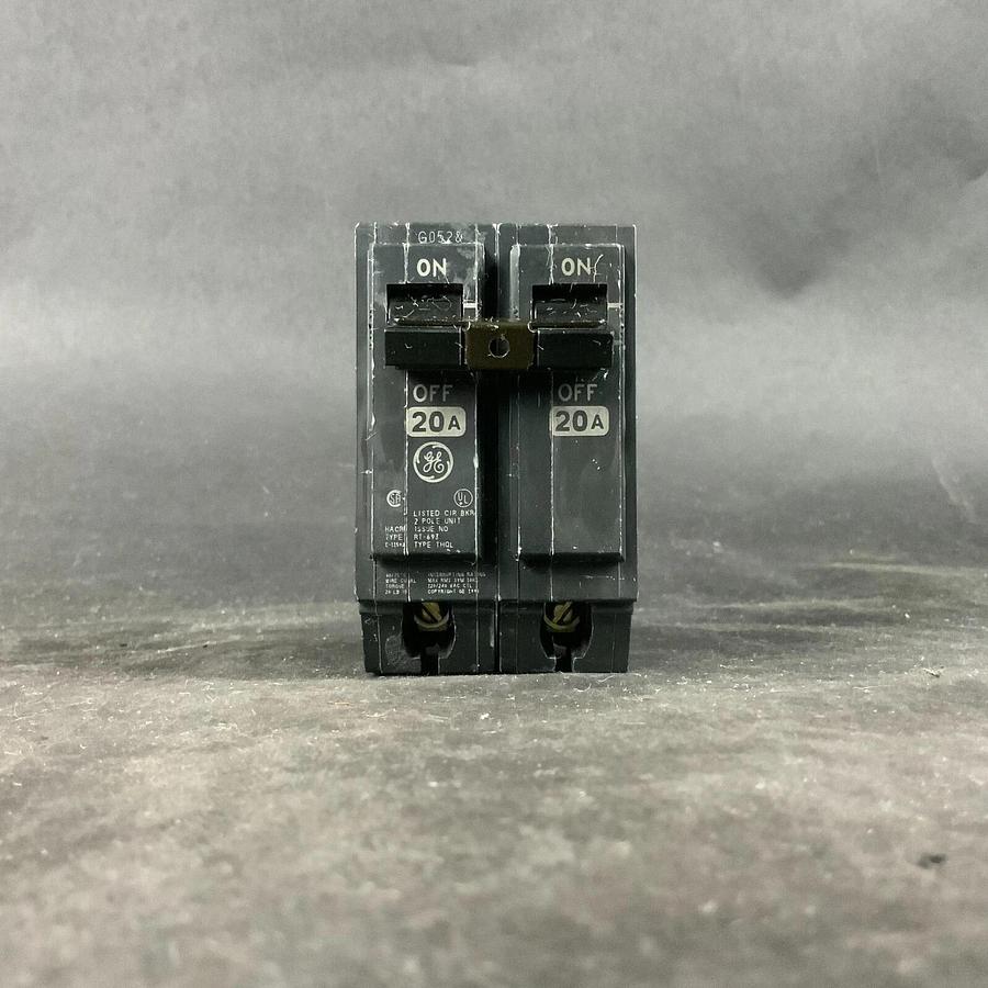 Used GE THQL2120 CIRCUIT BREAKER ($15 OBO)