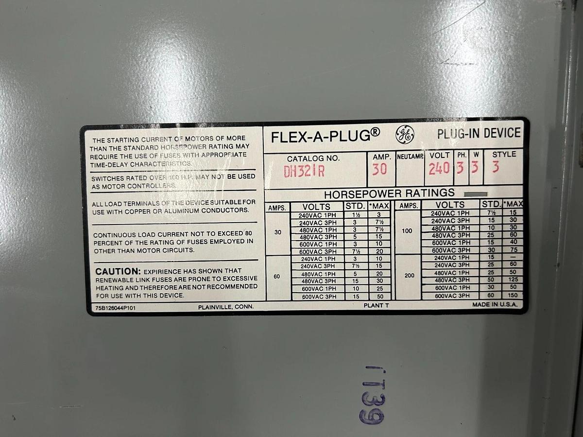 Used BUSS PLUG - General Electric - DH321R ($100 EACH OBO; 7 TOTAL)