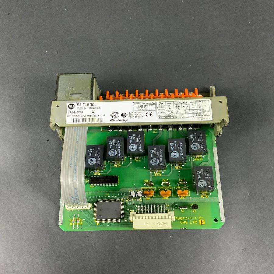 Used ALLEN BRADLEY 1746-OX8 OUTPUT MODULE ($30 OBO)