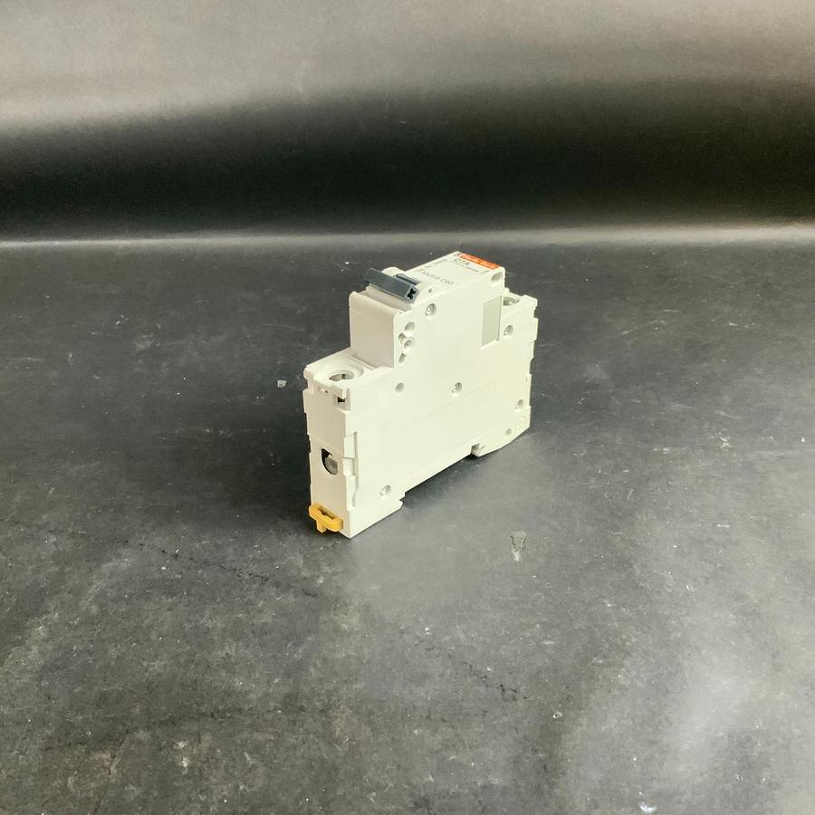 Used MERLIN GERIN 17415 C60 C7A CIRCUIT BREAKER ($10 OBO)