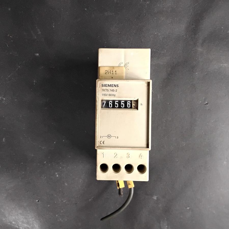Used SIEMENS 7KT5 745-2 TIME COUNTER ($20 OBO)