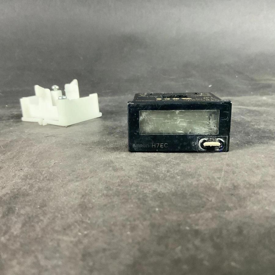 Used OMRON H7EC-NFV-B COUNT TOTALIZATOR ($20 OBO)