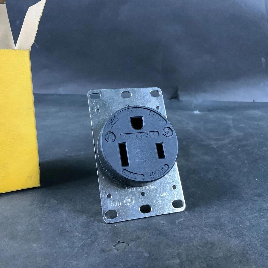 HUBBELL HBL9367 RECEPTACLE ($40 OBO)