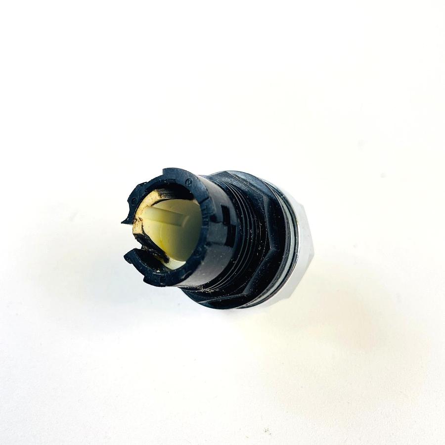 Used CUTLER HAMMER E22VG1 LEVER SELECTOR SWITCH 3-POS BLACK NEW OPEN BOX