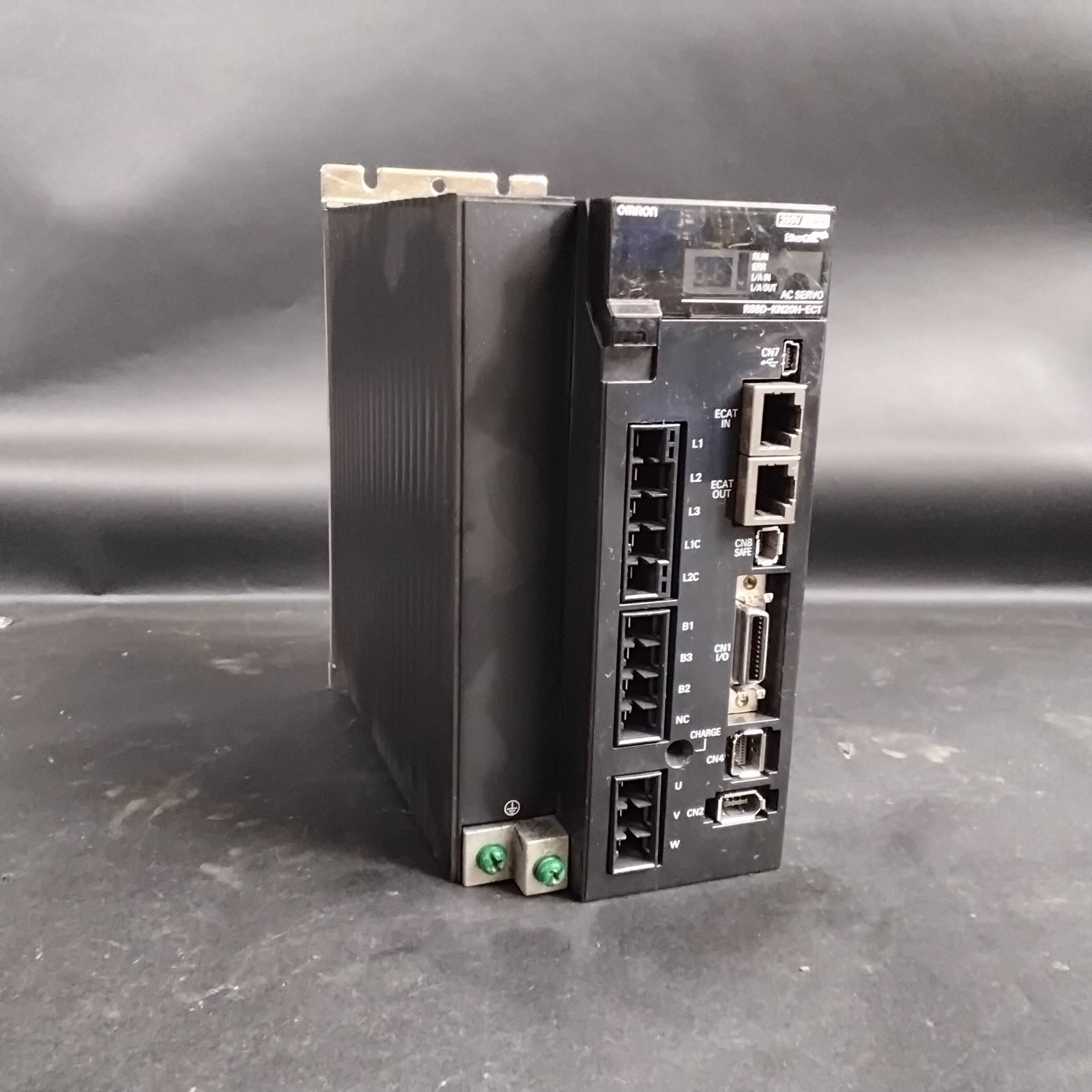 Used OMRON R88D-KN20H-ECT SERVO DRIVE ($700 OBO)