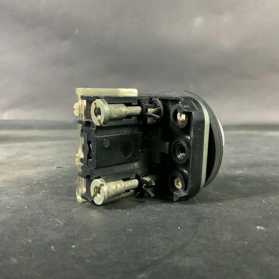 Used ALLEN BRADLEY 800T-A SERIES N BLACK PUSHBUTTON ($12 OBO)