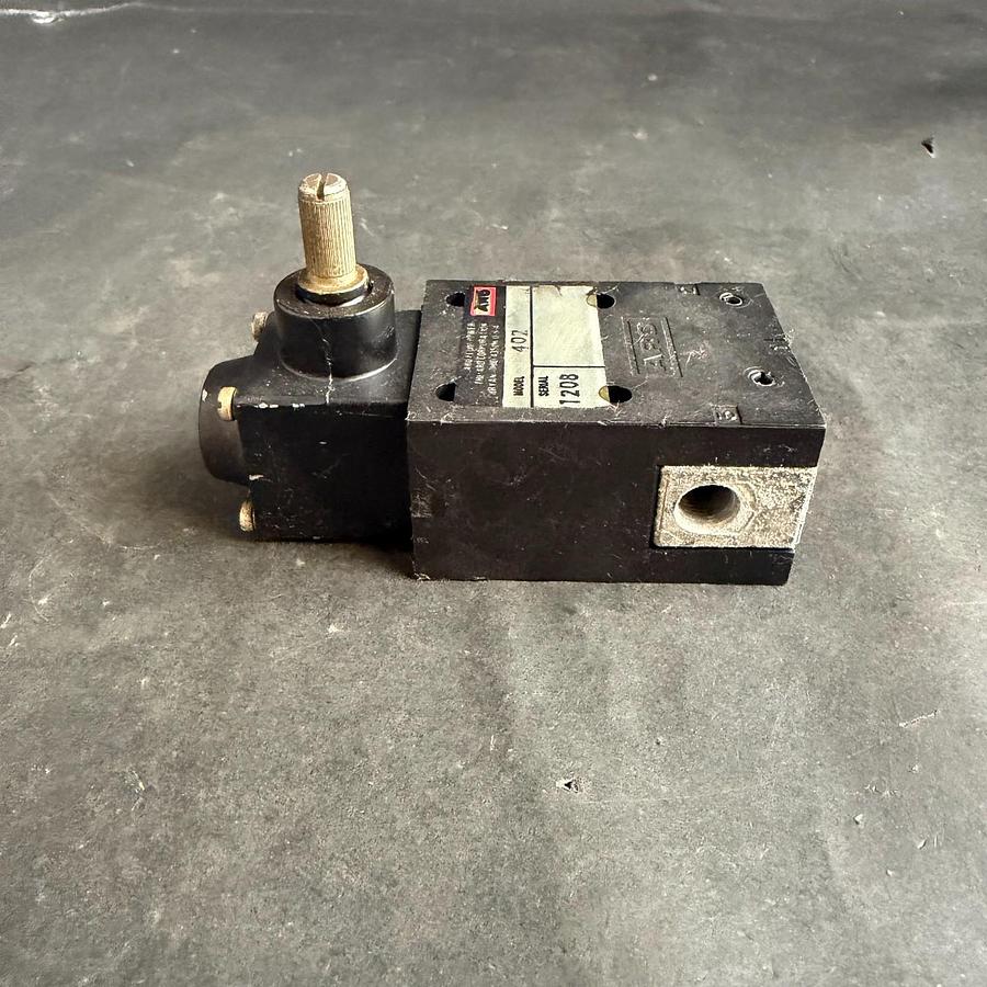 Used ARO MODEL 402 TYPE 1208 LIMIT VALVE