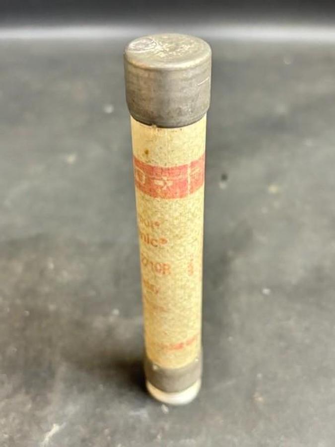 Used GOULD SHAWMUT TRS3-2710R FUSE