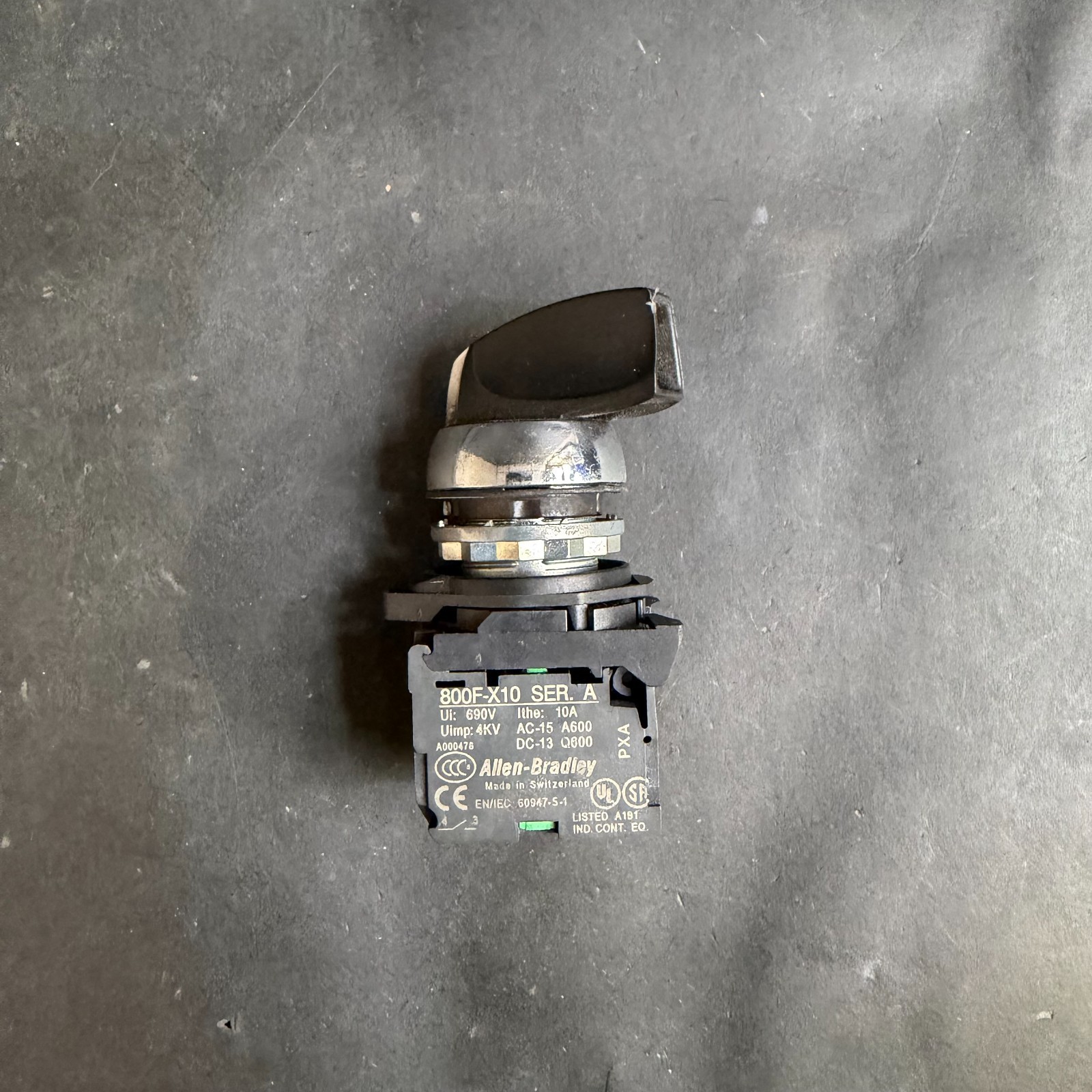 Used ALLEN BRADLEY 800F-X10 SELECTOR SWITCH ($20 OBO)