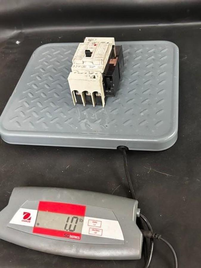 Used MITSUBISHI NF50-SVFH CIRCUIT BREAKER