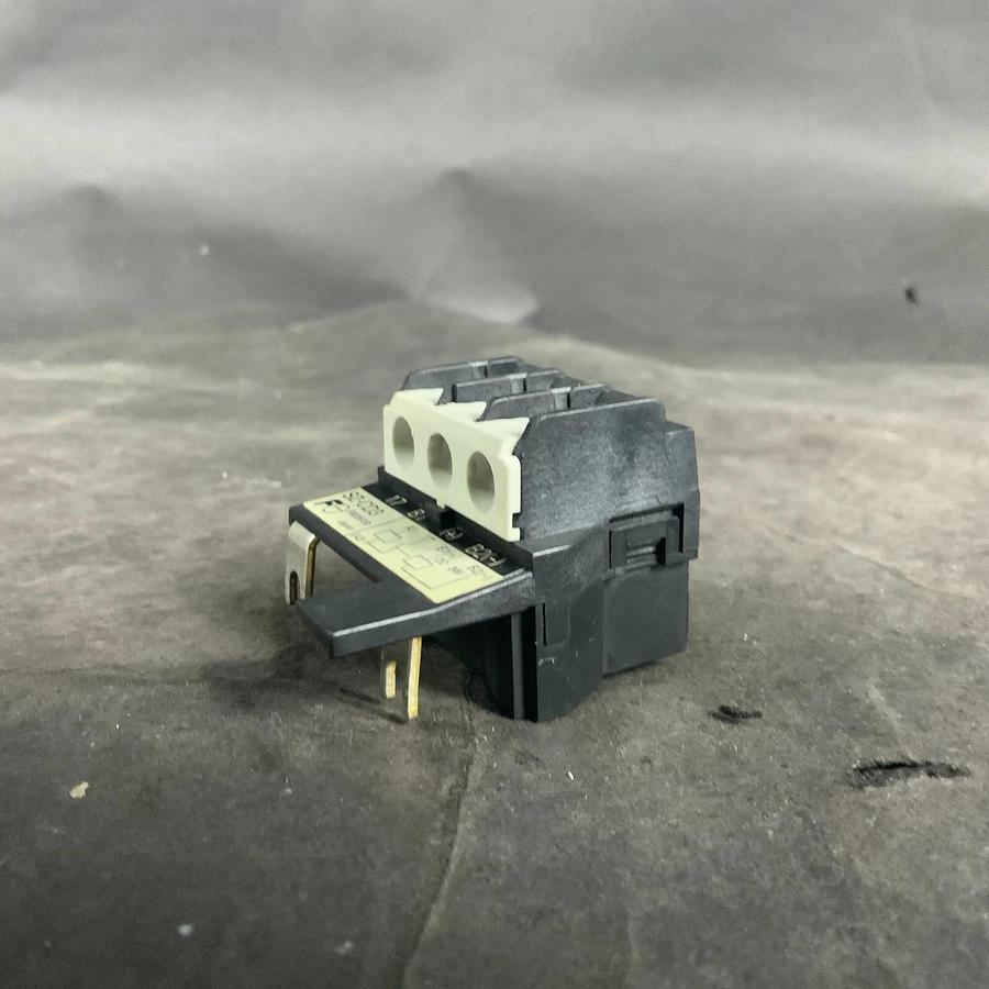 Used FUJI ELECTRIC SZ-CD3 COIL DIVER ($13 OBO)