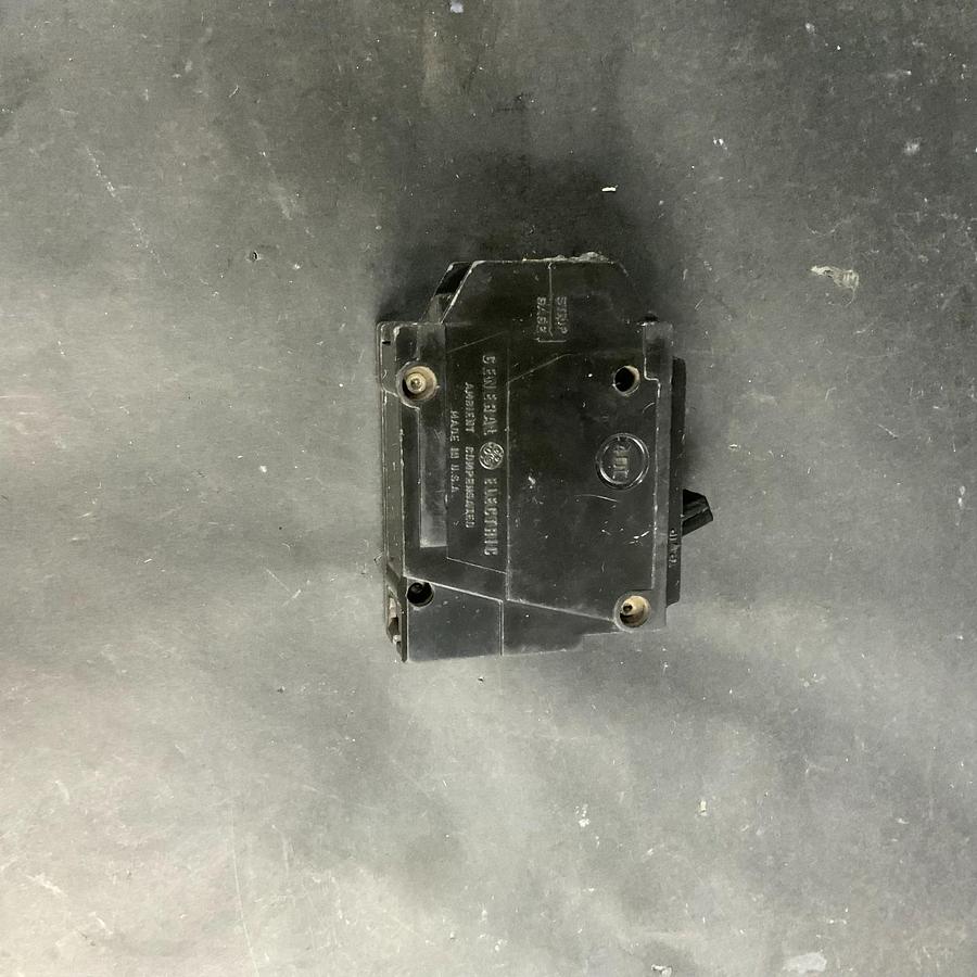 Used GE TQL1110 CIRCUIT BREAKER ($10 OBO)