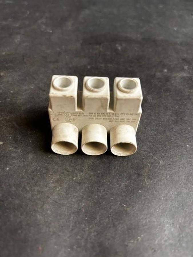 Used SIEMENS 3RV1925-5EB TERMINAL BUSBAR ($6 OBO)