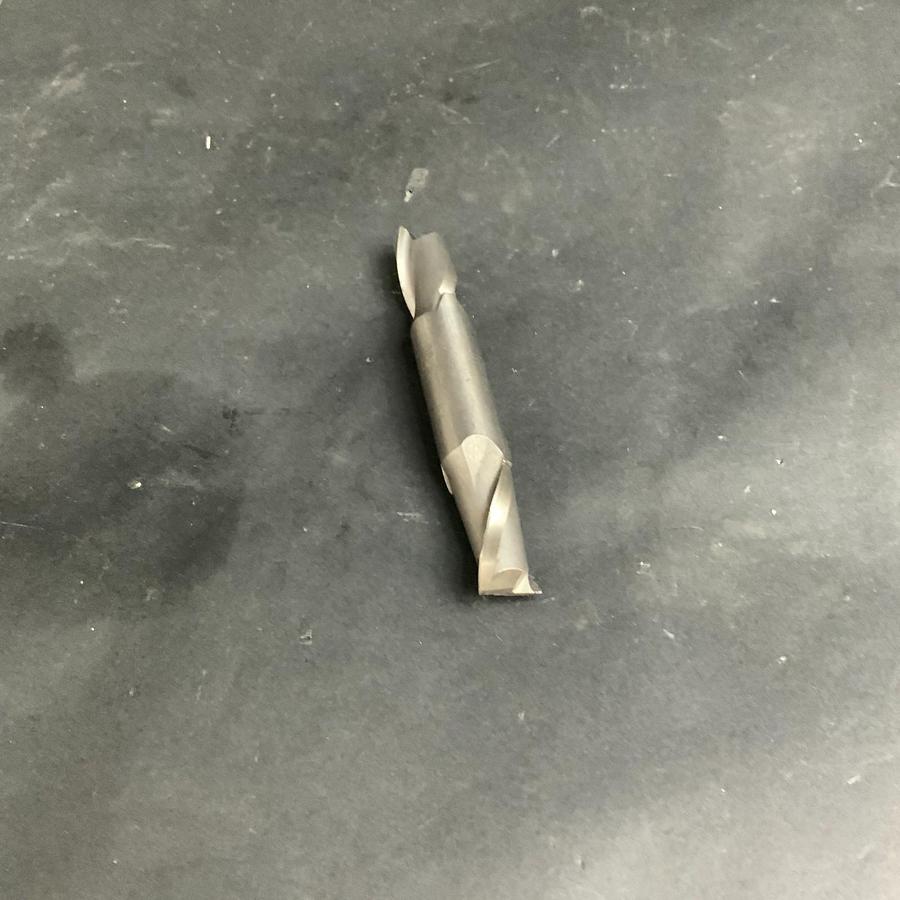 Used SHARPALOY 5/8” 2-FLUTE 4-1/8” LENGTH DOUBLE END MILL ($15 OBO)