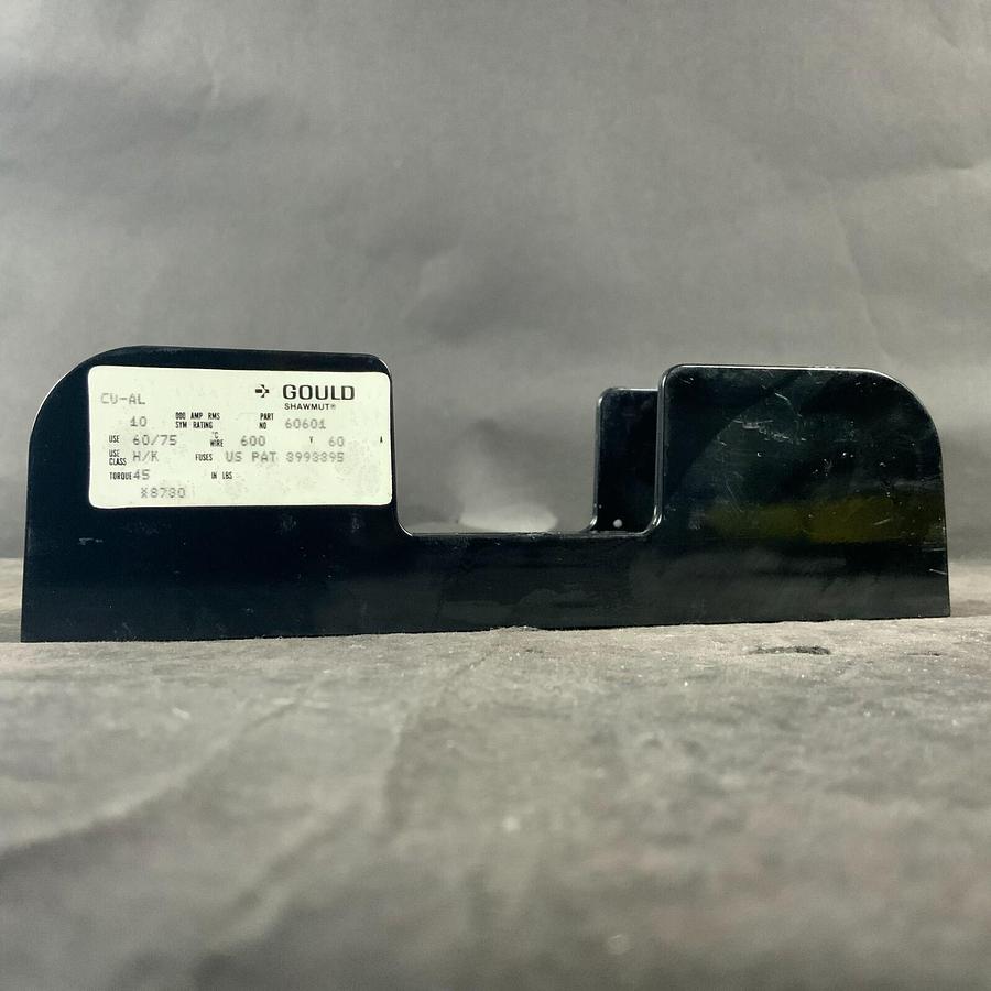 Used FERRAZ SHAWMUT 60601 FUSE BLOCK ($25 OBO)