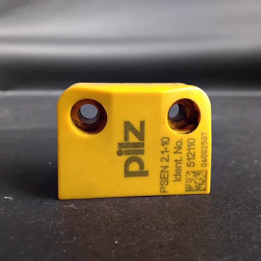 Used PILZ PSEN 2.1-10 ACTUATOR ($17 OBO)