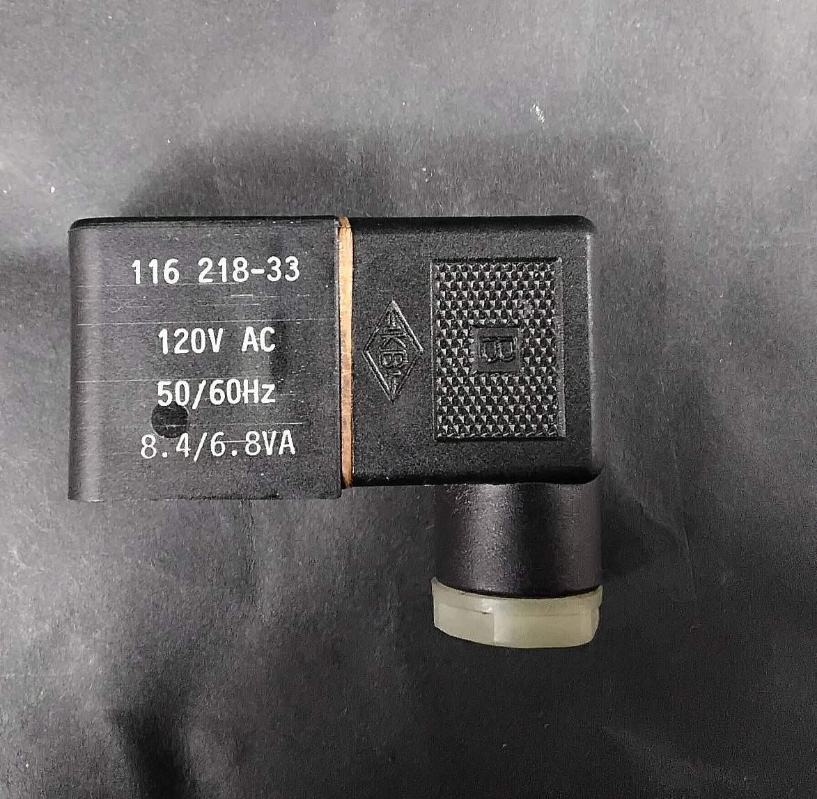 Used K &B 116218-33 SOLENOID VALVE CONNECTOR ($50 OBO)