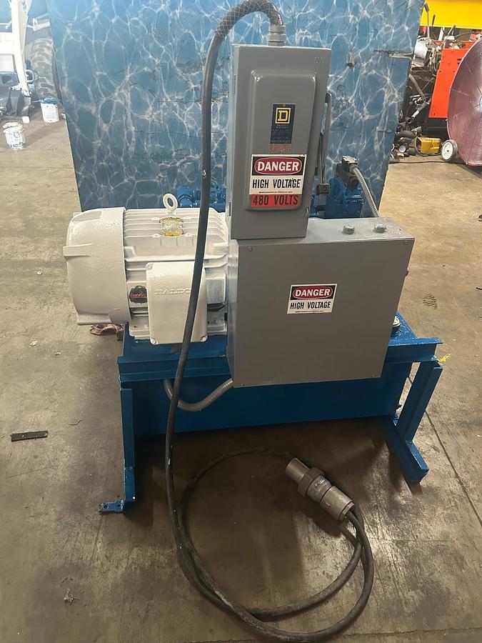 Used 2004 Vecoplan Hydraulic Grinder/Shredder RG32XLM - W/ FREE HYD PACK!