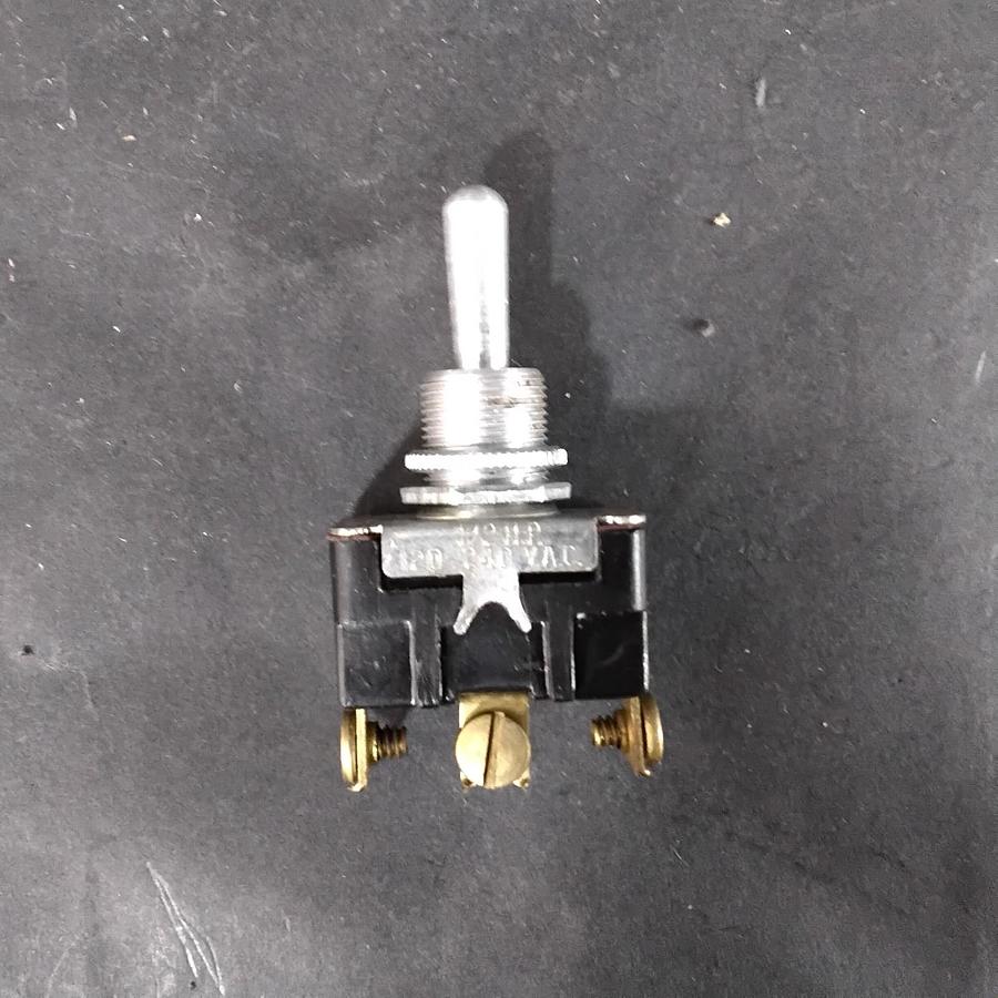 Used STANDARD HEAVY-DUTY TOGGLE SWITCH ($5 OBO)