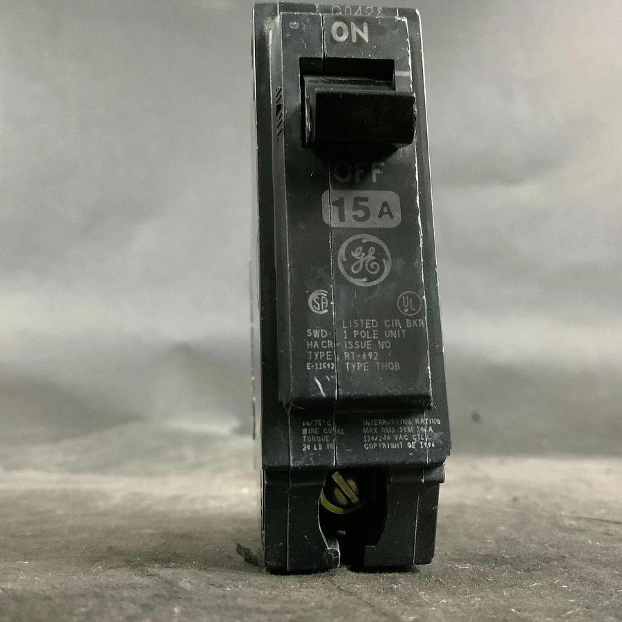 Used GENERAL ELECTRIC RT-692 CIRCUIT BREAKER ($19 OBO)
