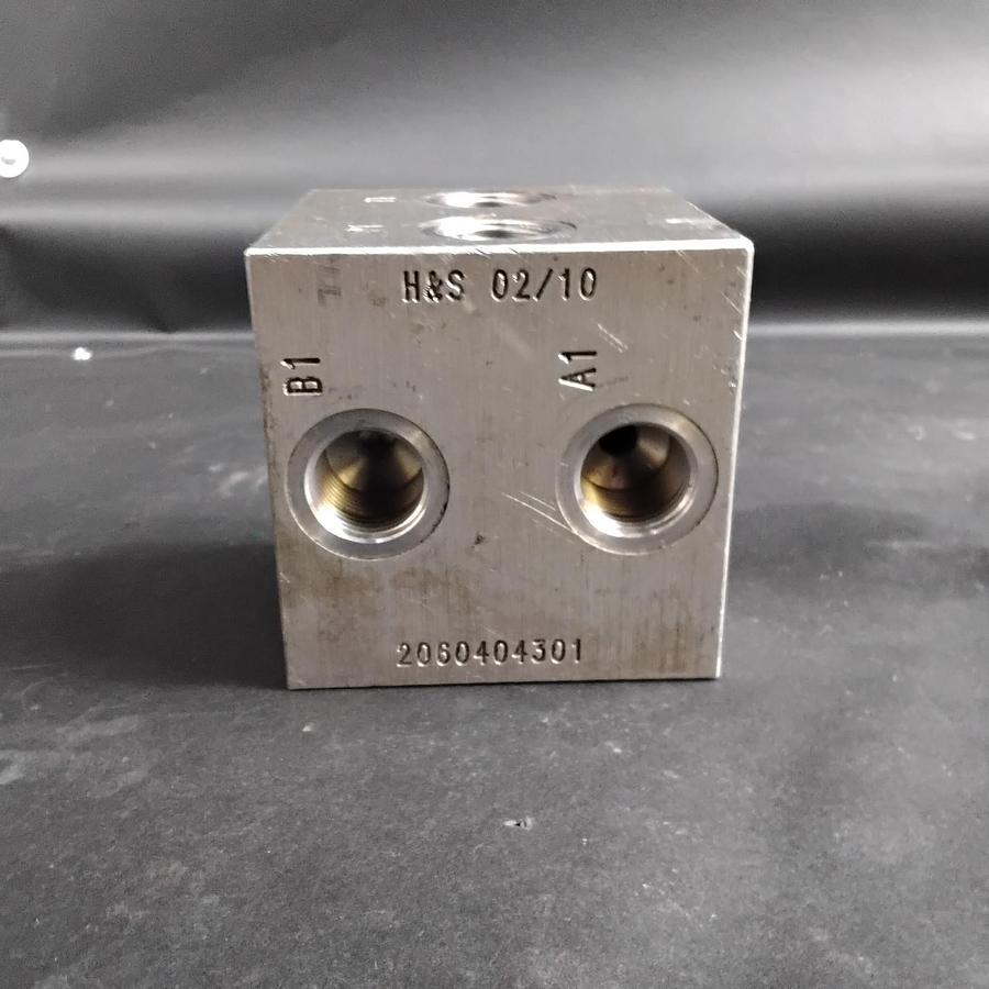 Used HYMA 2060404301 MANIFOLD BLOCK ($65 OBO)
