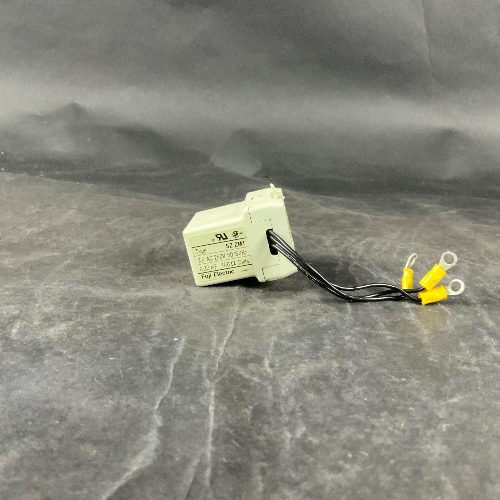 Used FUJI SZ-ZM1 SURGE SUPPRESSOR ($6 OBO)