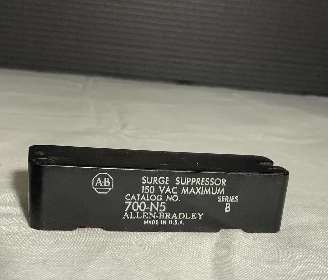 ALLEN BRADLEY 700-N5 ($9.99/EACH OBO)
