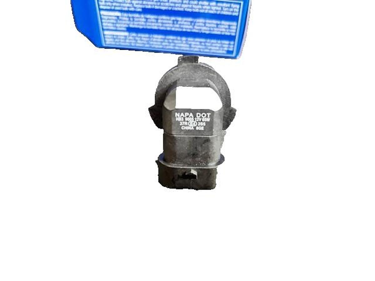 Used NAPA 9005-N HEADLIGHT BULB