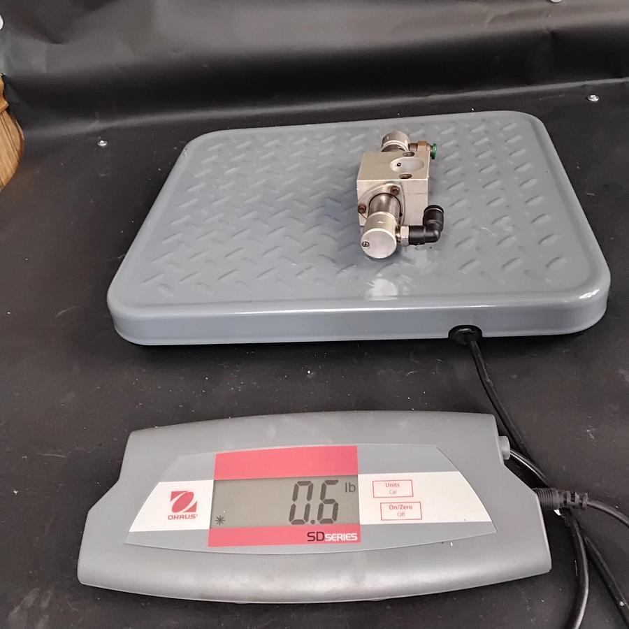 Used BIMBA PT-D17090-C1 PNEU-TURN ROTARY ACTUATOR ($45 OBO)
