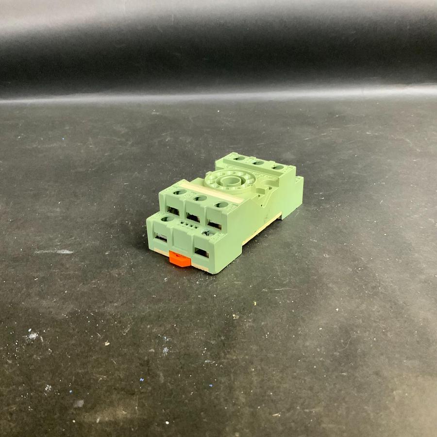 Used TURCK RELECO S3-S RELAY SOCKET ($5 OBO)