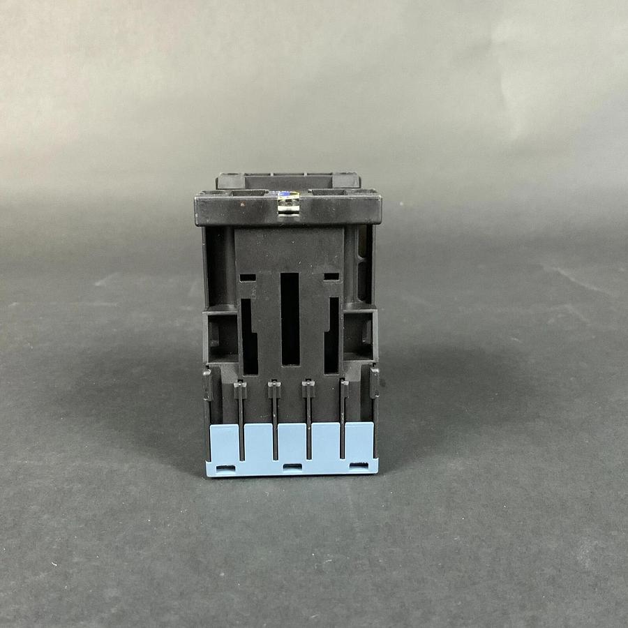 Refurbished SIEMENS 3RT2017-2LB42 CONTACTOR ($70 OBO)