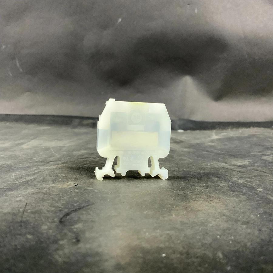 Used ALLEN BRADLEY 1492-HM3 TERMINAL BLOCK ($3 OBO)