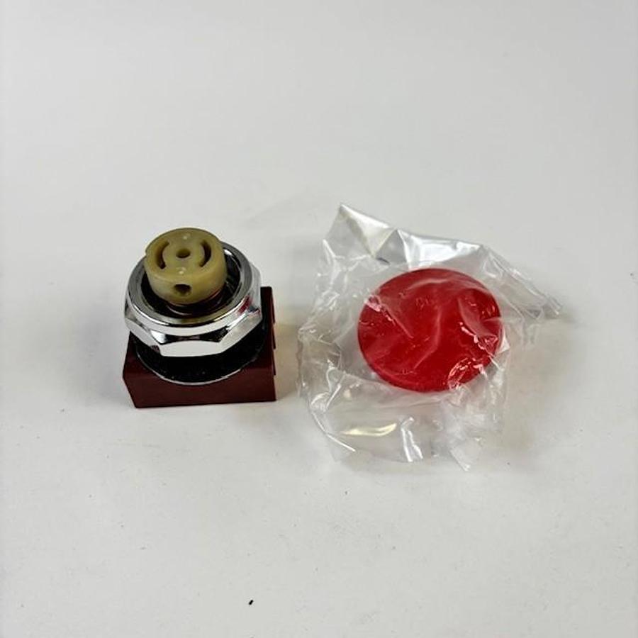 Used SIEMENS 3SB03-P4R RED MUSHROOM PUSHBUTTON