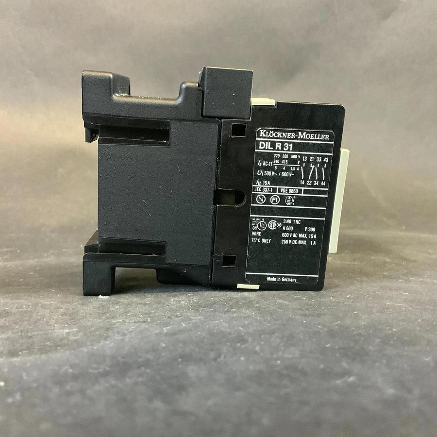 Used MOELLER DIL R31 110-120V CONTACTOR ($20 OBO)