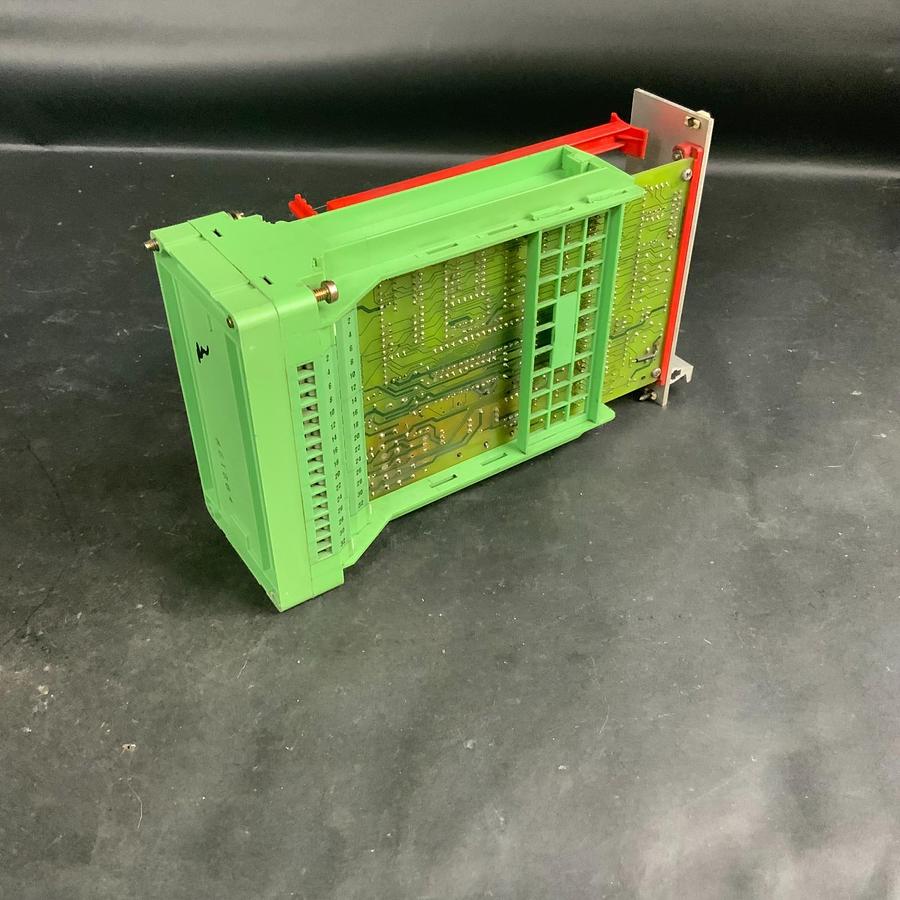 Used VICKERS ASSY. 2104692 KFDG4V-5/7 PC BOARD ($175 OBO)