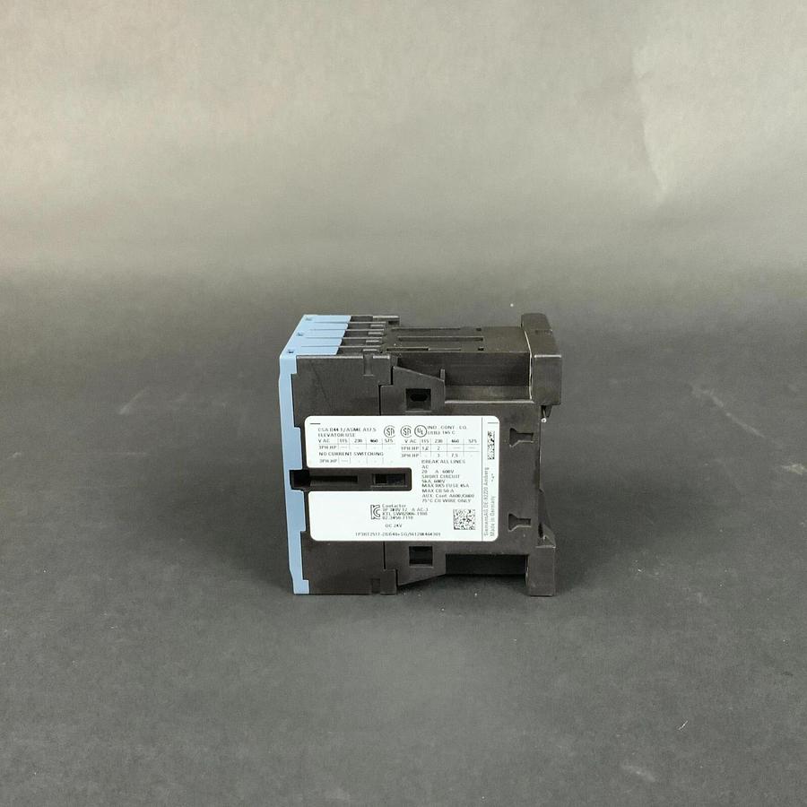 Used SIEMENS 3RT2517 2BB40 CONTACTOR ($30 OBO)
