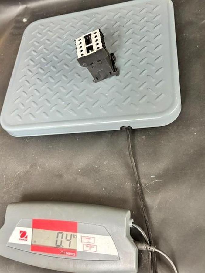 Used SIEMENS 3TF2010-0BB4 CONTACTOR